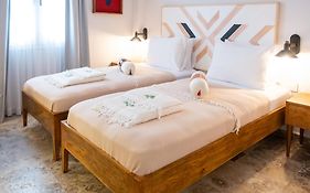 POM Alaçatı Boutique Otel